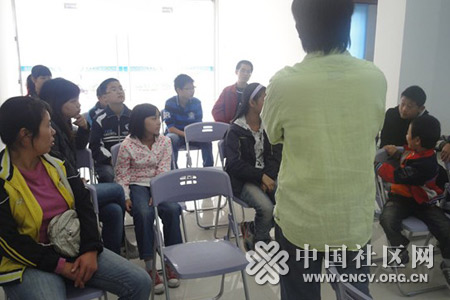 无锡市外教家庭双互动 温馨教学进社区-教师志