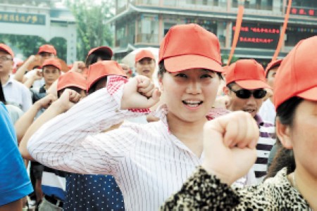 湖南长沙党团员志愿者就在你我身边-热点聚焦