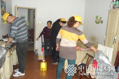 安徽蚌埠市山南社区志愿者开展助残活动-各地