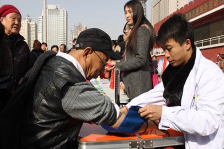 甘肃志愿者联合发力 让雷锋精神潮起来-热点